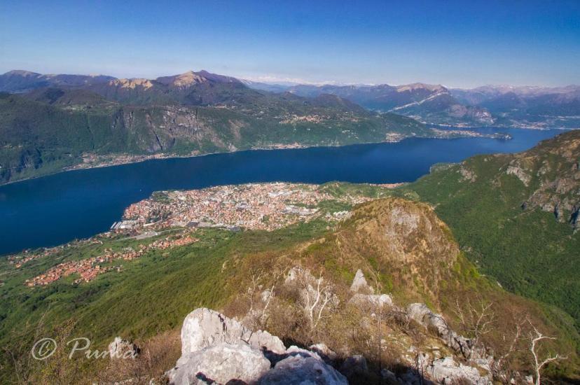 La casina al lago Mandello del Lario Exterior foto